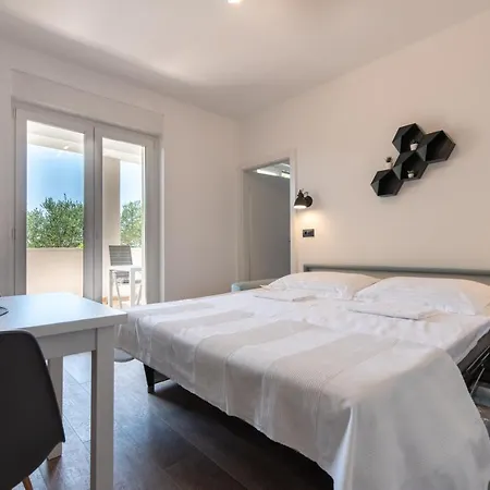 Maslina Apartamento Krvavica