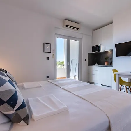 Apartment Maslina *